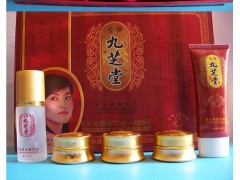 深圳嫩白透紅美顏霜五合一九芝堂。九芝堂針對什么斑點(diǎn)，-- 廣西南寧市護(hù)膚精品化妝品公司銷售部