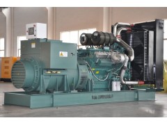 揚州400KW通柴發電機組多少錢？領馭電機告訴你價格-- 江蘇領馭電機有限公司