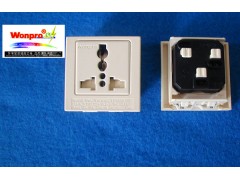 神鷺穩(wěn)不落電器專業(yè)批發(fā)各種英卡入式BSF-R4S一位多用途安全插座-- 廈門神鷺穩(wěn)不落電器有限公司