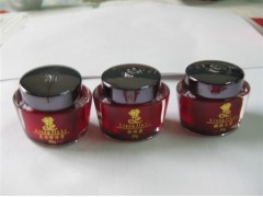 靚嘉麗中草藥祛斑霜三合一，香港靚嘉麗化妝品-- 廣西南寧市護膚精品化妝品公司銷售部