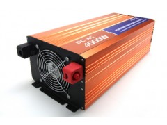 光伏逆變器4000W12V轉(zhuǎn)220V 50HZ-- 樂清市博優(yōu)新能源科技有限公司