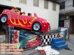 新型彎月飛車，豫星給您不一樣的感覺，質優價廉,服務一流-- 滎陽市豫星游樂設備廠