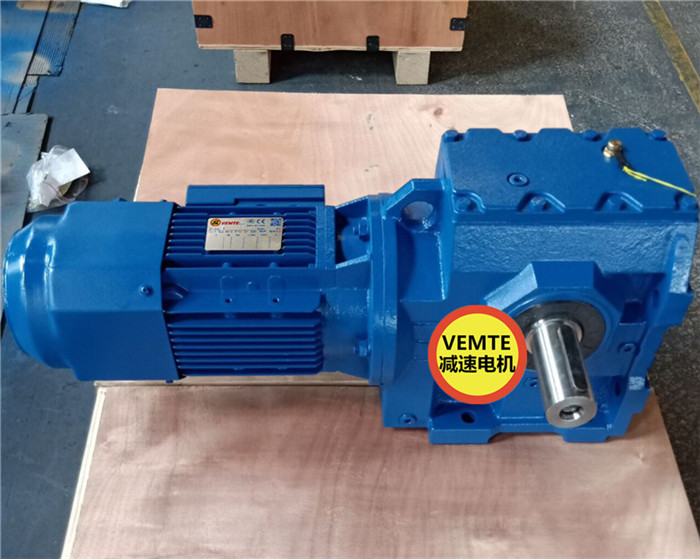 斜齒輪蝸輪減速機S57DRE100L4蝸桿減速機廠家-- 廣東東莞祥如機電設備有限公司
