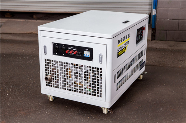 汽油靜音30kw水冷發(fā)電機-- 上海豹羅實業(yè)有限公司