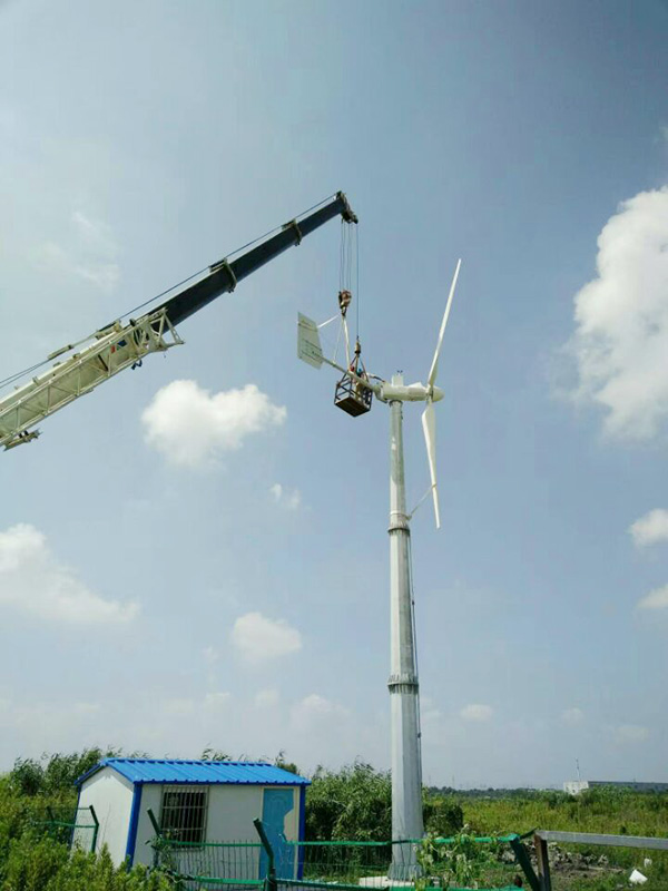 20KW風(fēng)力發(fā)電機設(shè)備 風(fēng)光互補發(fā)電設(shè)備-- 星昊電氣設(shè)備有限公司
